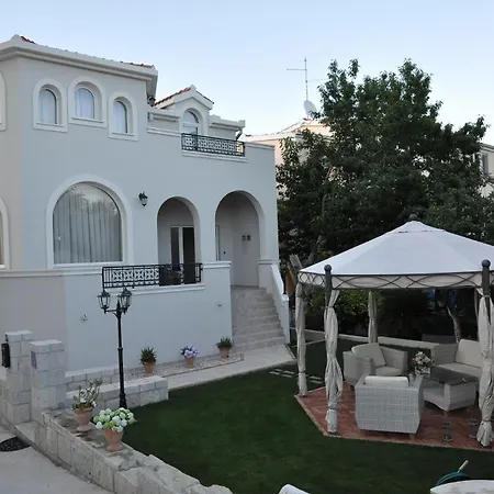 Vakantiehuis Darko - With Parking Split