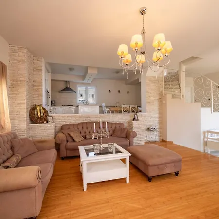 Vakantiehuis Darko - With Parking *